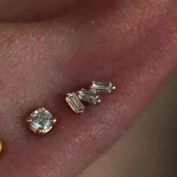 Buddha Jewelry Staxx Threadless End with White Topaz, 14k Yellow Gold - Picture 4 of 5